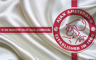 南亚体育热评-莱万参加大学讲座